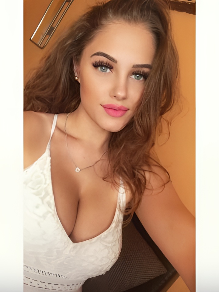 Роксана привлекательная девушка из Белово цена от 4000 руб