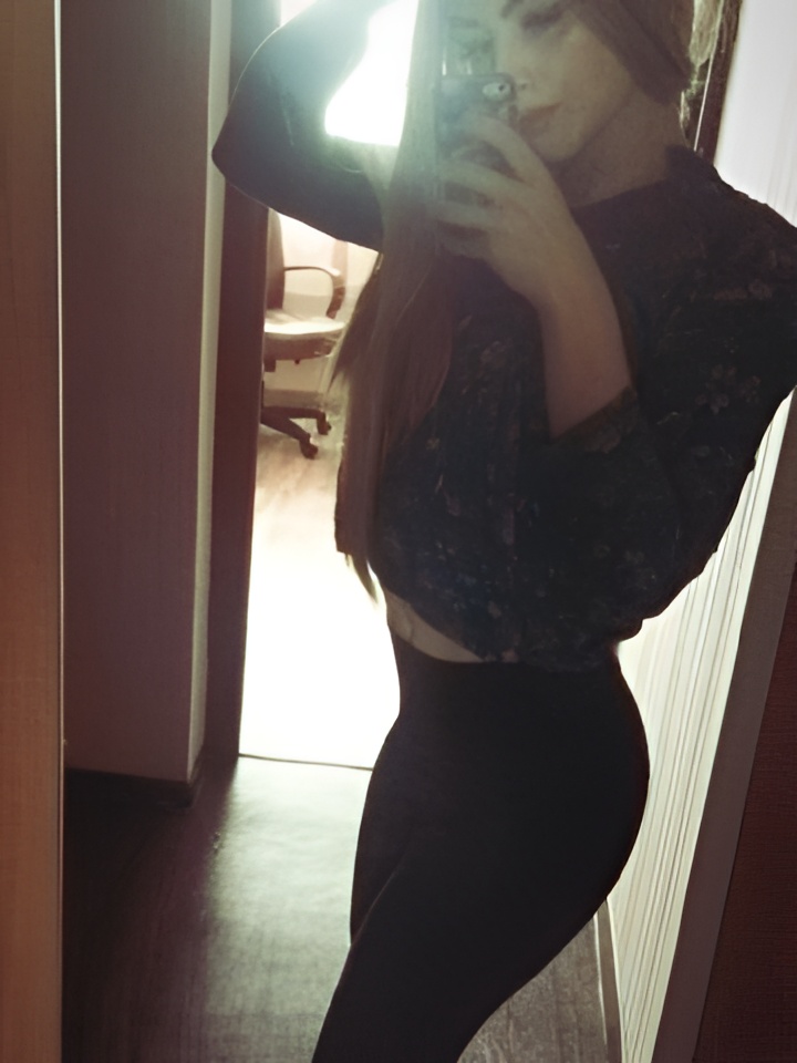 Роксана привлекательная девушка из Белово цена от 5000 руб