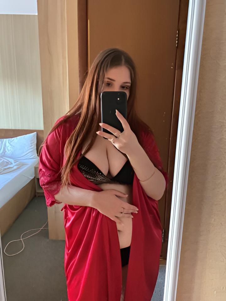 Жанна привлекательная девушка из Белово цена от 10000 руб