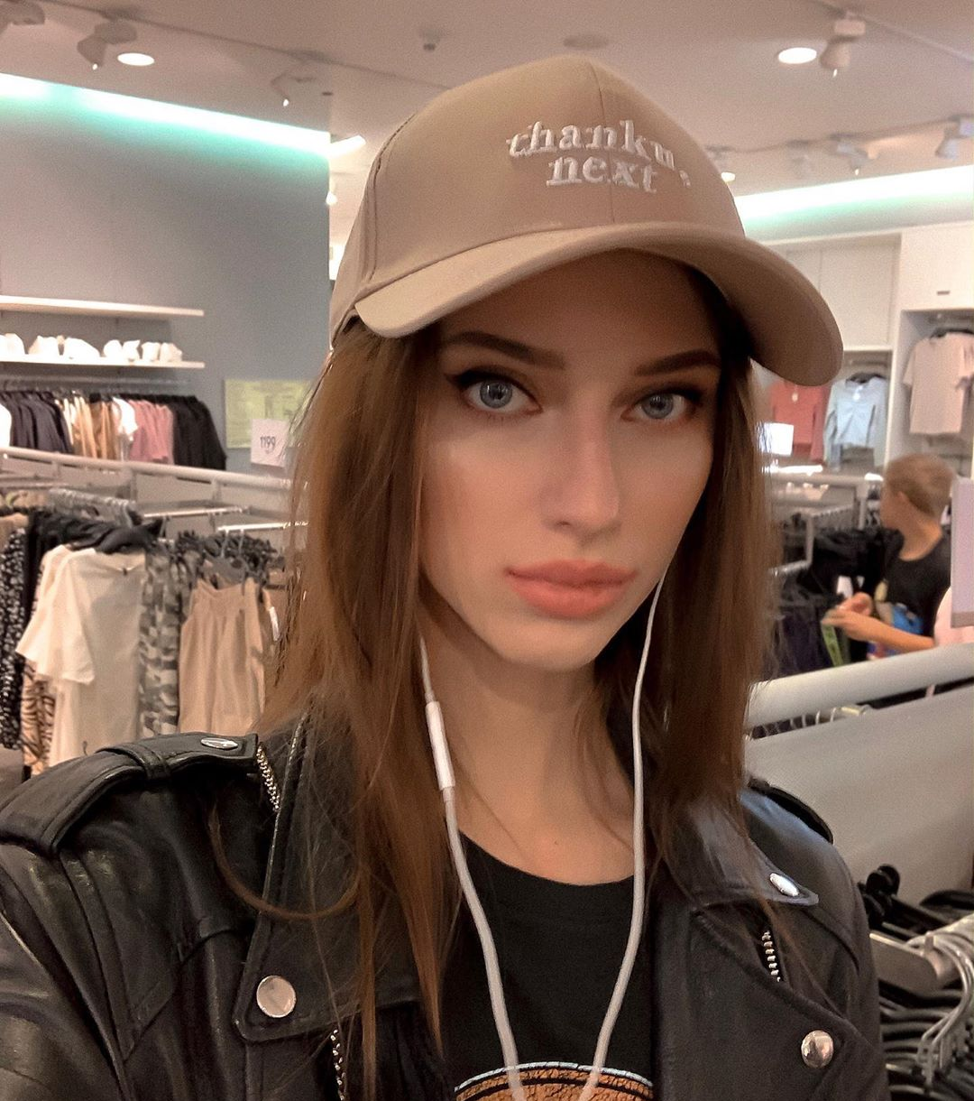 Лада привлекательная девушка из Белово цена от 3000 руб