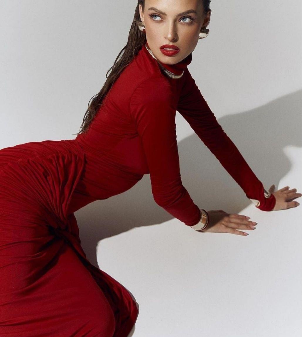 Мэри привлекательная девушка из Белово цена от 4000 руб